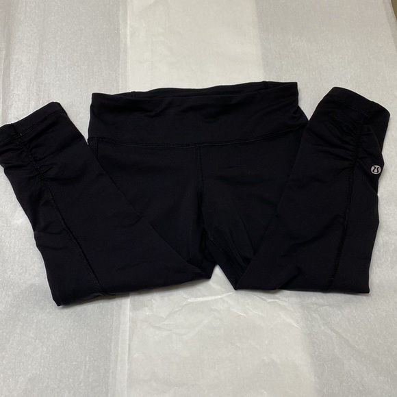 Lululemon Crop Legging➰💕 - Picture 5 of 10